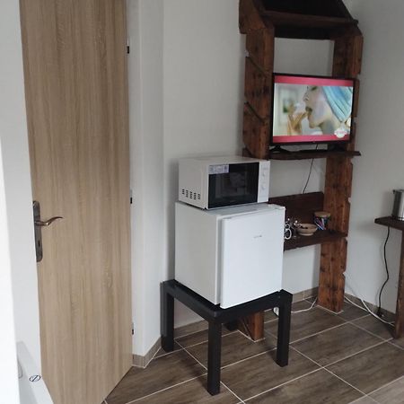 Ubytovani Pod Jezem Loket Exterior foto